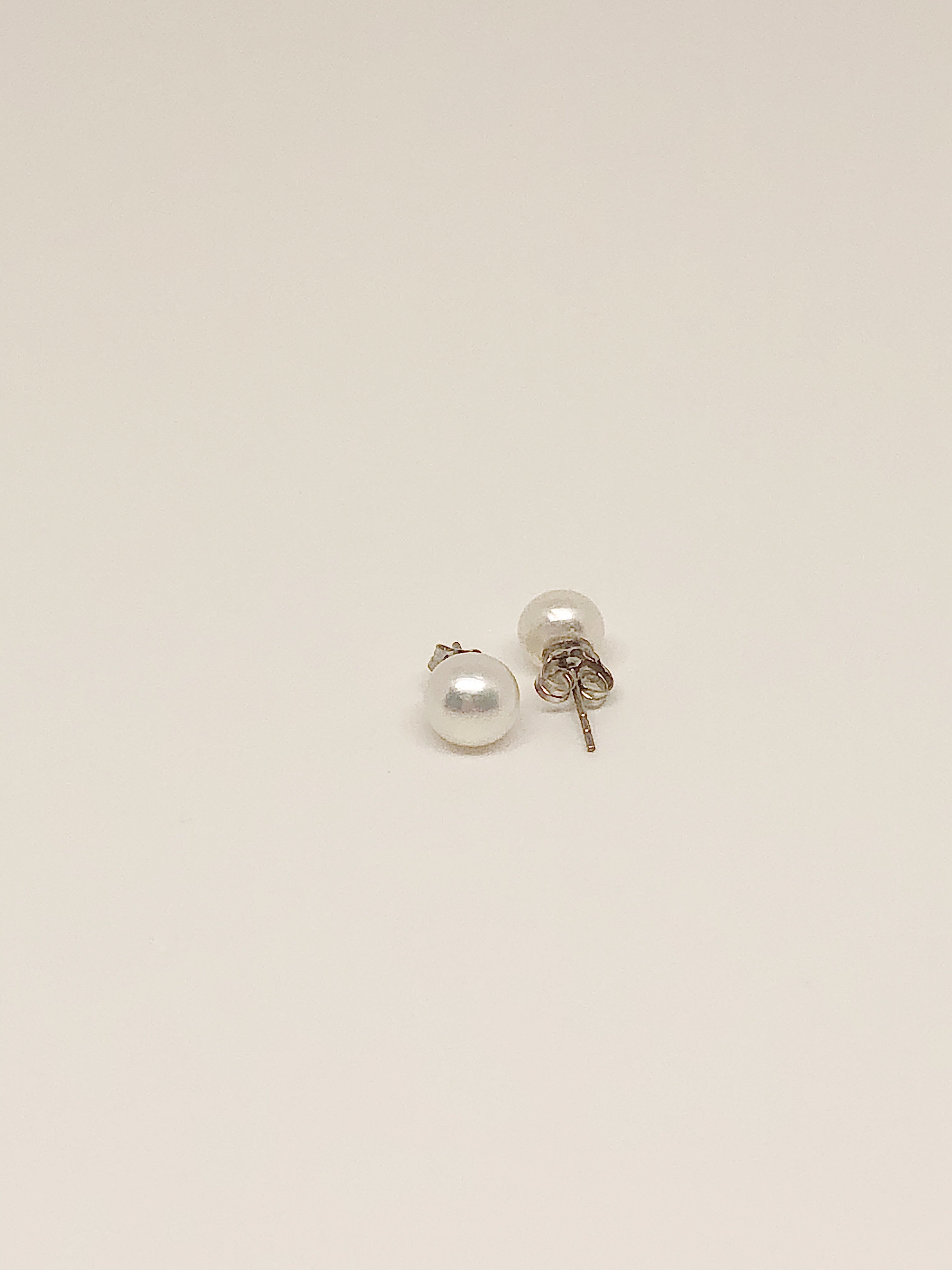 Round Pearl Stud Earrings