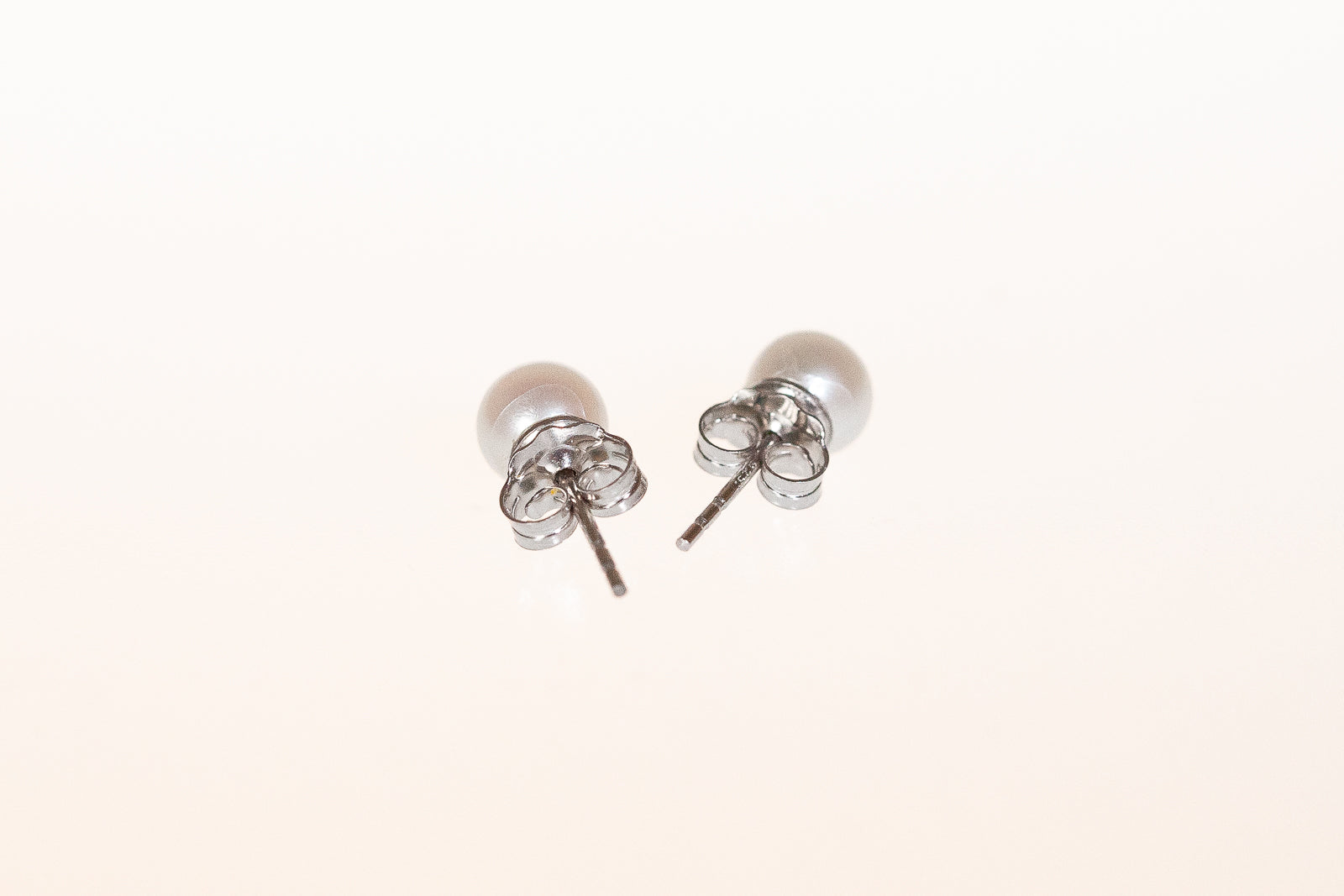 Round Pearl Stud Earrings