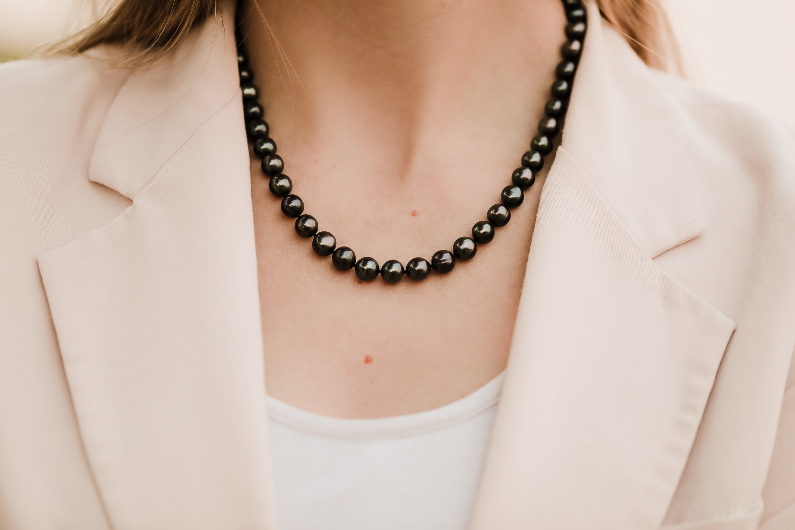 Black Pearl Necklace