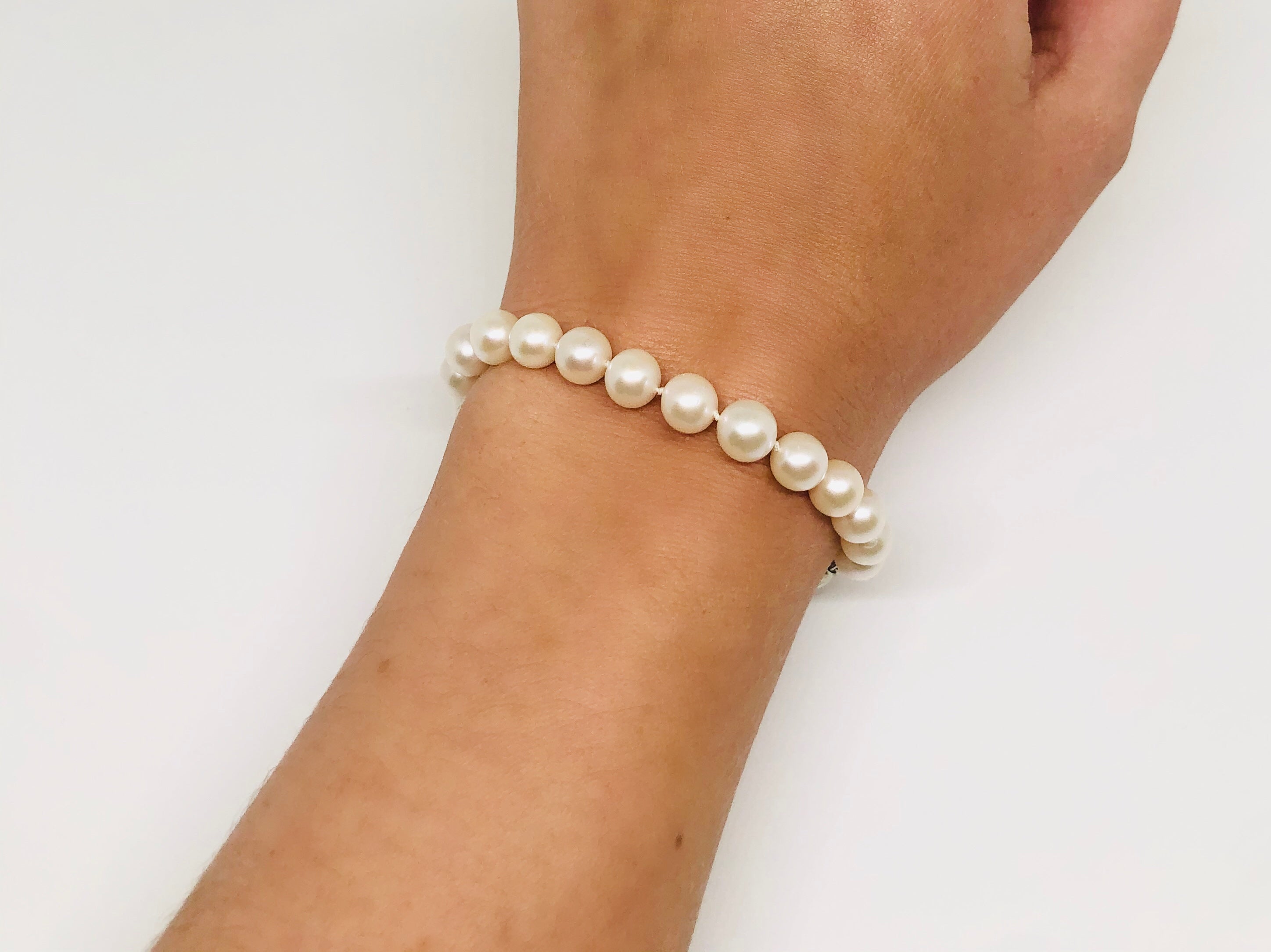 Pure pearl bracelet deals